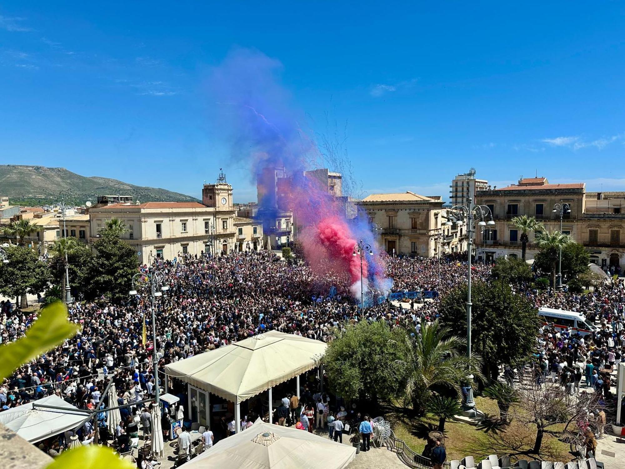 B&B Albergo Sicilia アヴォラ エクステリア 写真